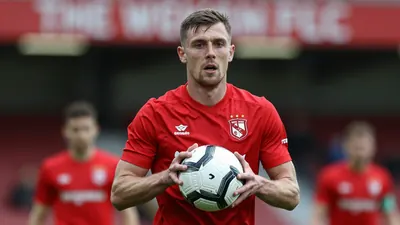 Wrexham A.F.C. clinches gritty draw at Burnley, eyes title push