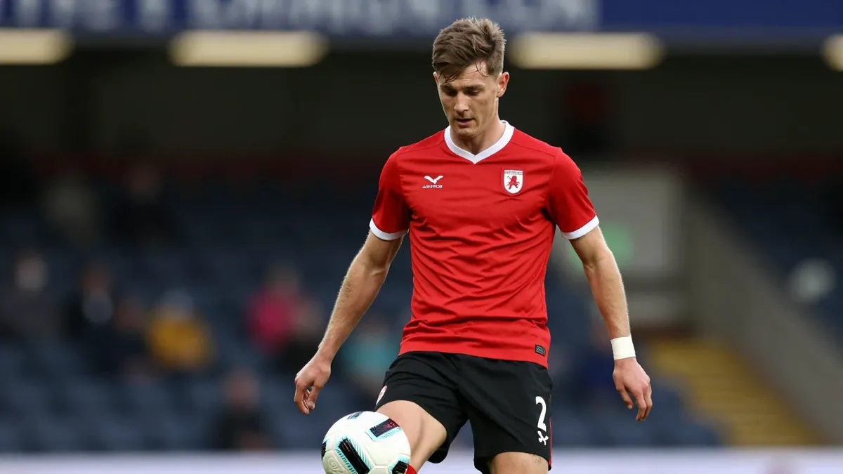 Wrexham A.F.C. eye Rak-Sakyi transfer deal to boost Championship push